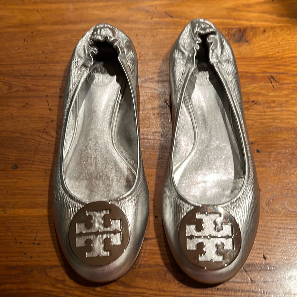 Tory Burch silver ballet flats worn once.